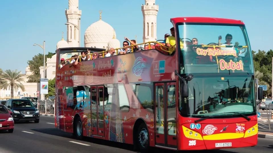 Dhow Cruise and 3 Day Hop On Hop Off Ticket with Aquaventure Super Pass - Image 1